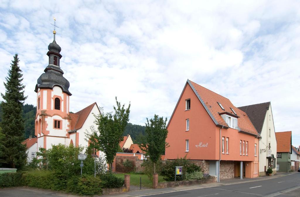 Hotel Landgasthof Zum Kaffelstein Kreuzwertheim Exterior foto